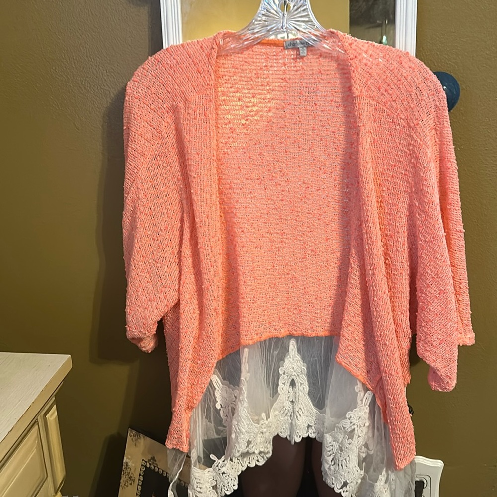 Lovely Embroidery Cardigan Charlotte are USSE